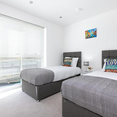 Skyvillion - Olympic View London Stratford Apartment エクステリア 写真