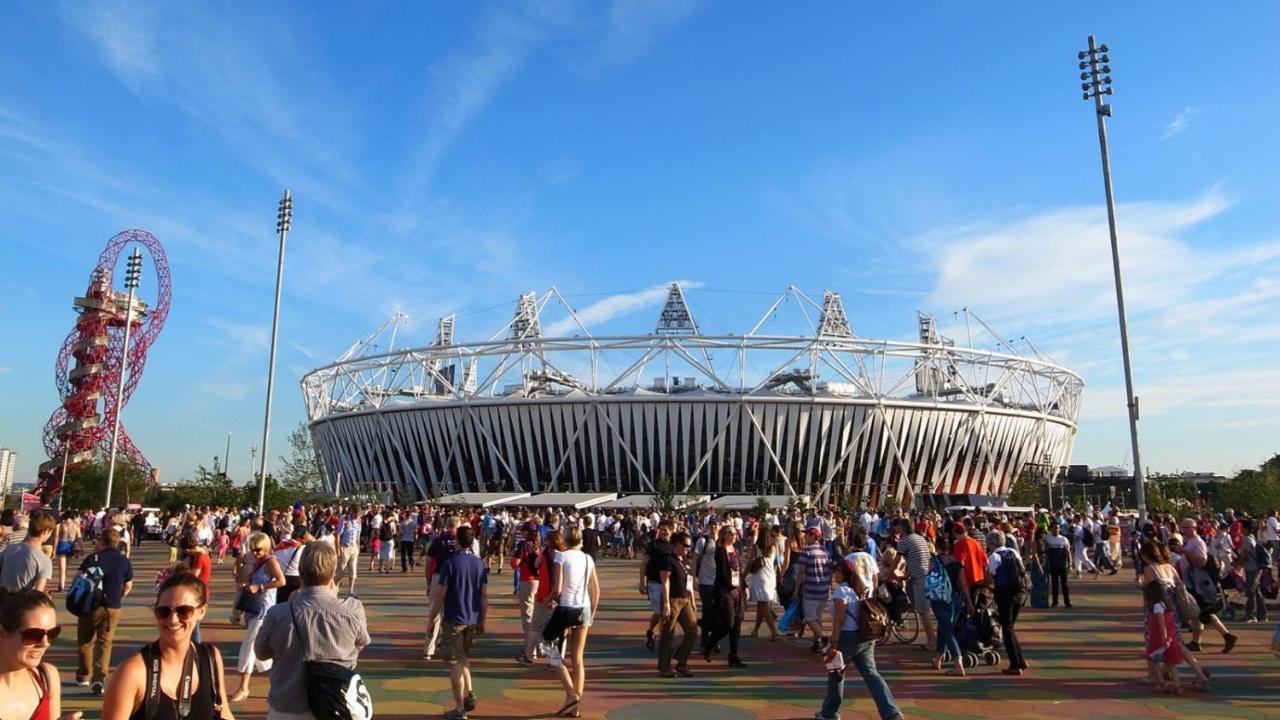 Skyvillion - Olympic View London Stratford Apartment エクステリア 写真
